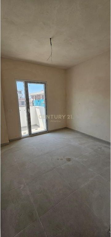 2+1 Apartment For Sale in Golem, Durrës - 115,000€ | 82 m²