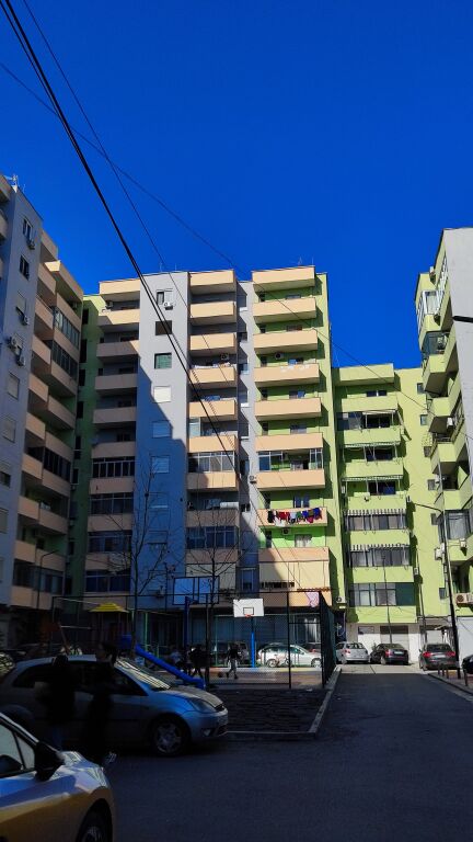 SHITET APARTAMENT 2+1 ME PAMJE DETI NË PLAZH HEKURUDHË