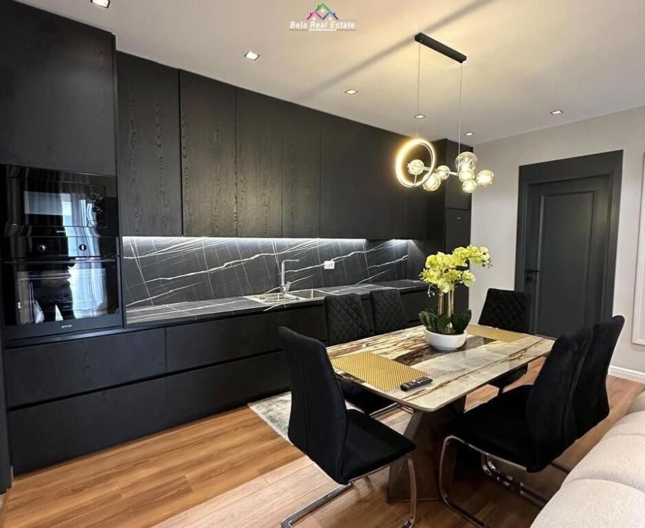 Apartament Me Qera 3+1+2 Tek Rruga e Kavajes (ID B230196) Tirane