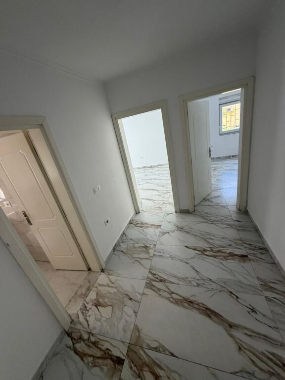Office Space for Rent – 21 Dhjetori, Mozaiku