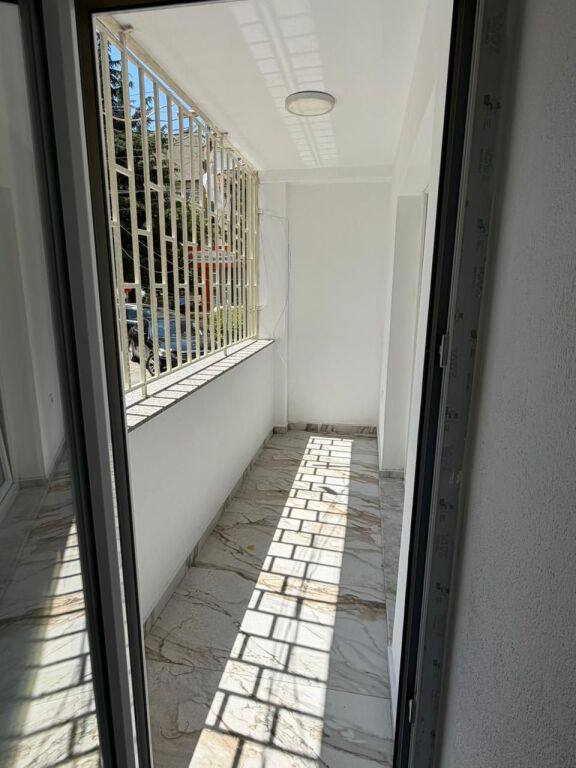 Office Space for Rent – 21 Dhjetori, Mozaiku