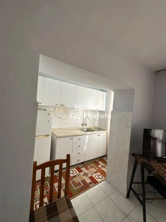 Rent | Apartment 2 + 1 | Ali Demi | 450 €/month