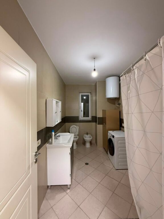 Jepet me Qera Apartament 2+1 – Astir, te Vila L
