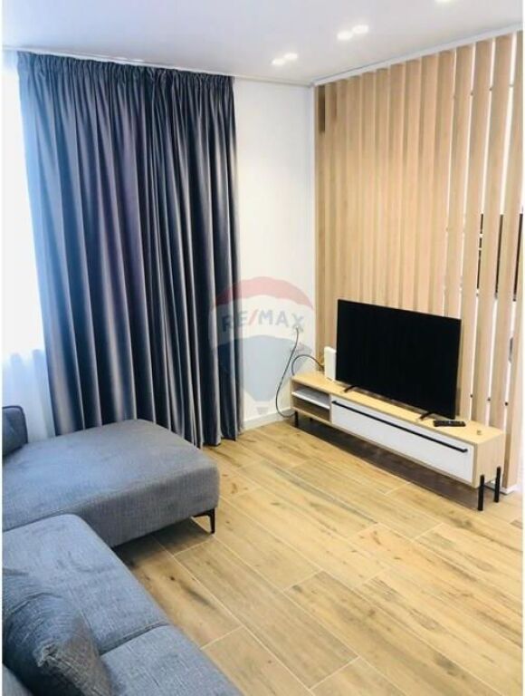 DY APARTAMENTE 1+1 NE SHITJE PAZARI RI