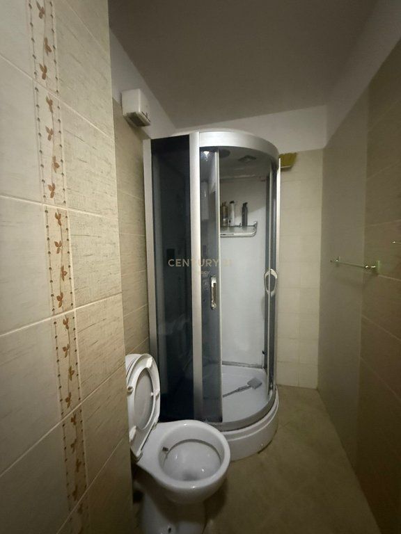 For Rent 2+1 apartment + parking Reshit Petrela