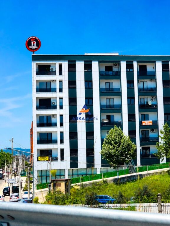 VENDESI APPARTAMENTO 3+2+POSTO AUTO "PASKUQAN" 202.500 EURO