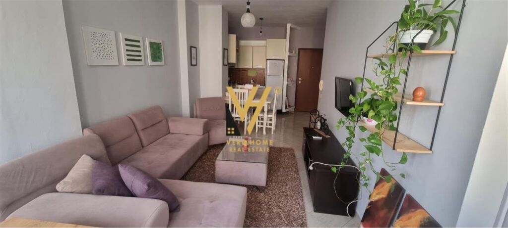 JEPET APARTAMENT 1+1+BLK ME QERA TE GJIMANZI PARTIZANI 600 EURO