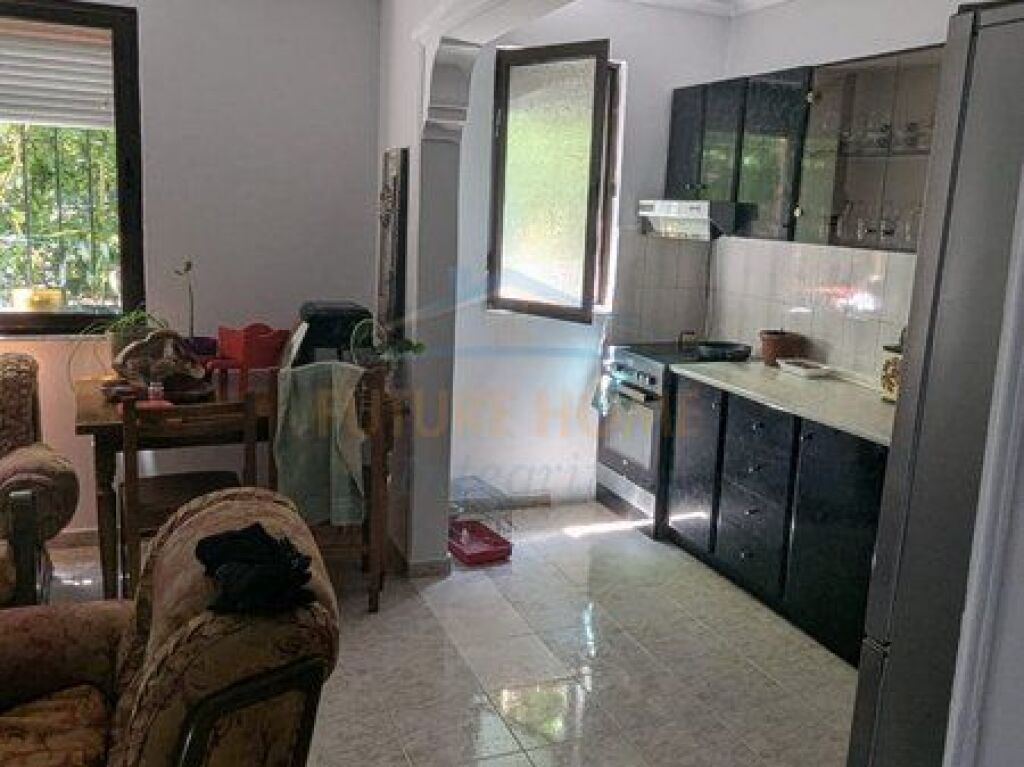 In vendita, Appartamento 1+1, Ali Demi, Tirana.