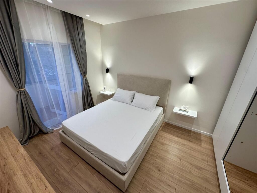 Appartamento In Affitto 2+1 A Ali Demi (ID B221324) Tirana.