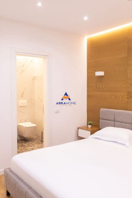 SHITET APARTAMENT 2+1+BALLKON "ZOGU I ZI" 260.000 EURO