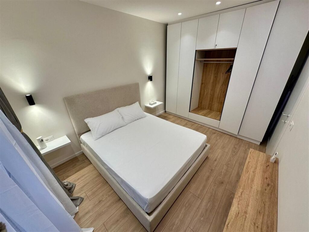 Appartamento In Affitto 2+1 A Ali Demi (ID B221324) Tirana.