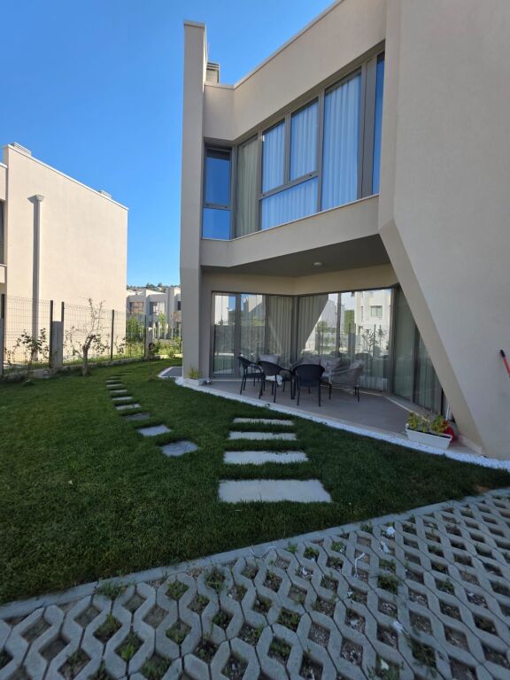 VILLETTE MODERNE IN AFFITTO A GREEN VALLEY, LAGO ASCIUTTO