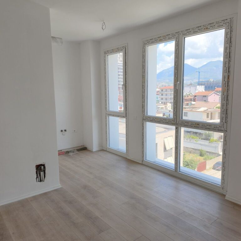 🏡 Shitet Apartament 1+1 – Pranë Bulevardit të Ri, Rruga Jordan Misja ✨