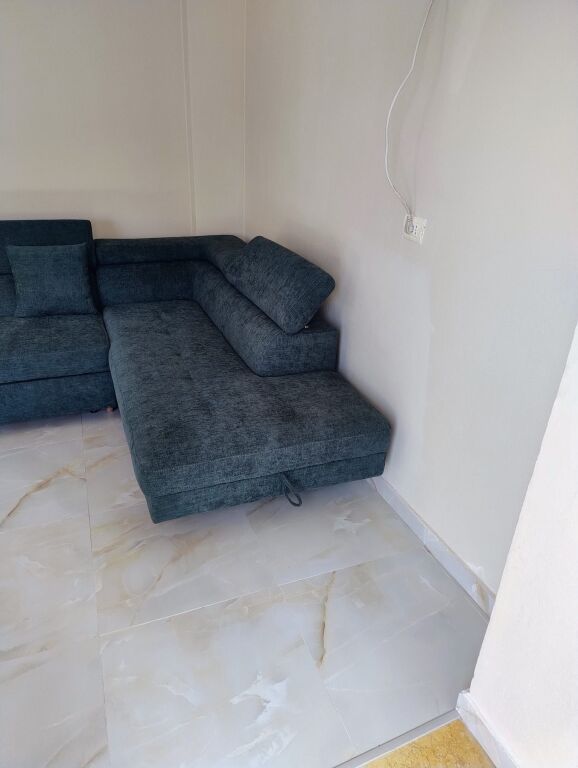 House for rent 1+1 near the Museum of Martyrs Durres .