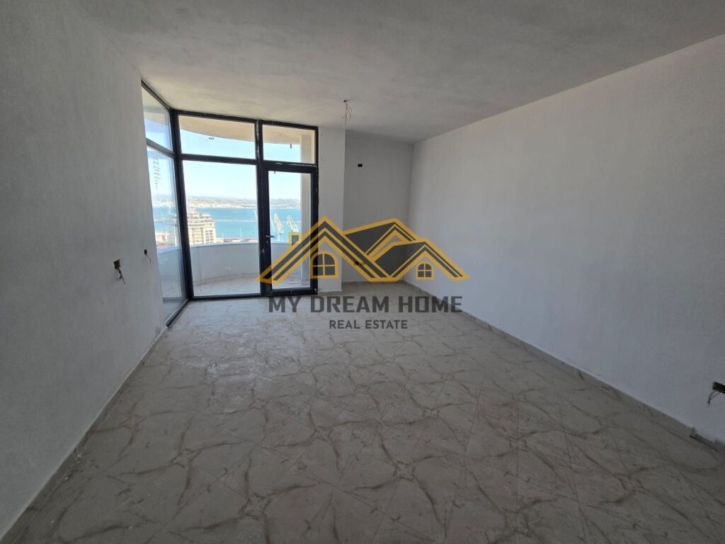 Apartament 2+1+2+2 Ballkone per Shitje ne Vollga,Durres Pamje e Plote nga Deti