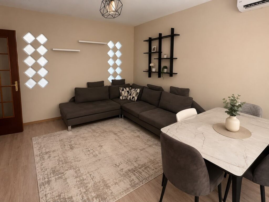 Municipality of Paris, 2+1 apartment for rent.