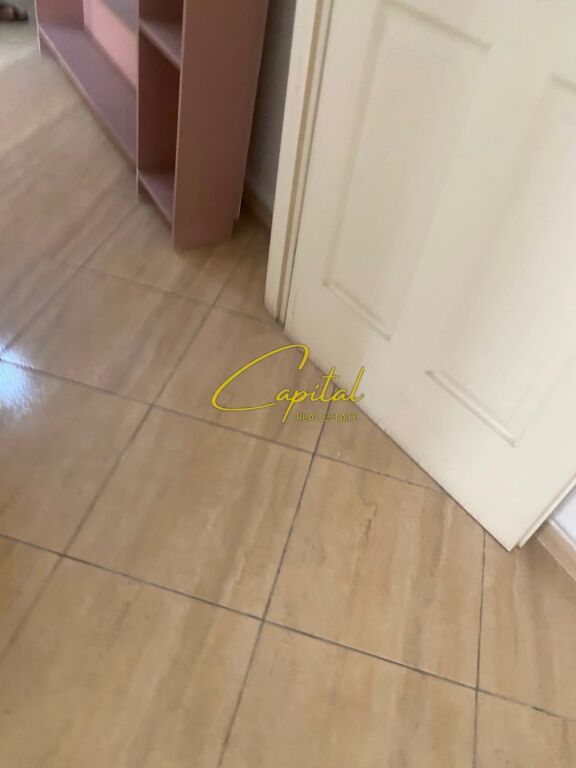 BUSINESS PREMISES FOR RENT 93 M2 BLV JEAN D'ARC 700 EURO