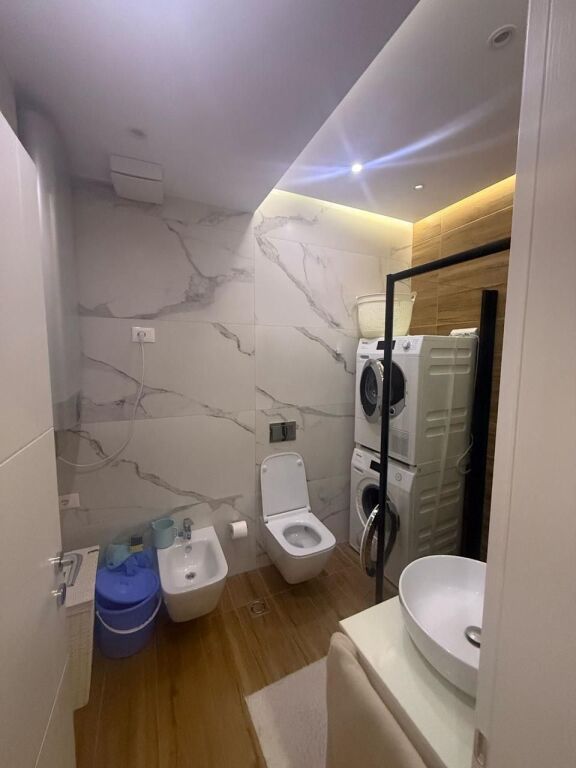 Appartamento 3+1+2 in vendita al Kompleksi Fz Liqeni i Thate !