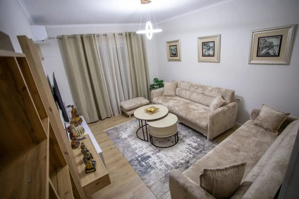 Affitto | Apartament 1 + 1 | Xhamlliku | 500 €/mese