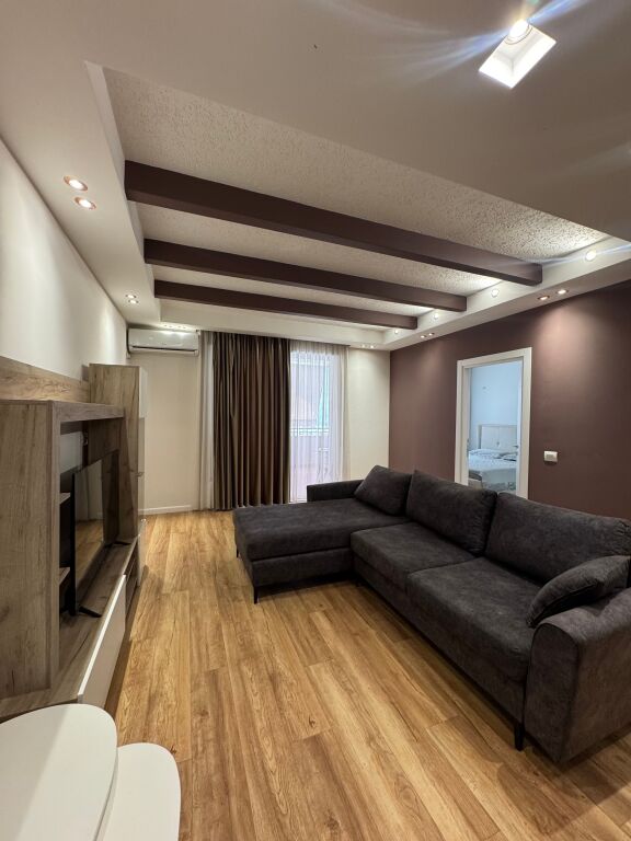 Apartament 1+1 per qira tek Kopshti Botanik