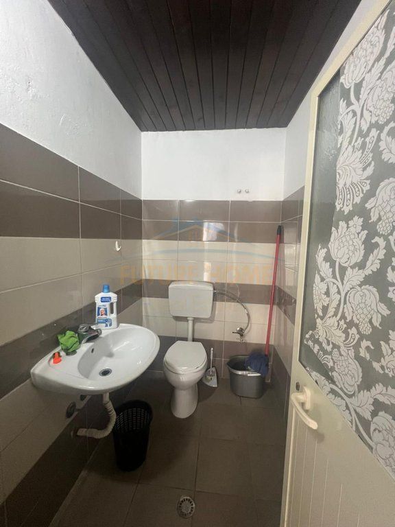 Qera Ambient Biznesi, Muzeu Deshmoreve, Durres