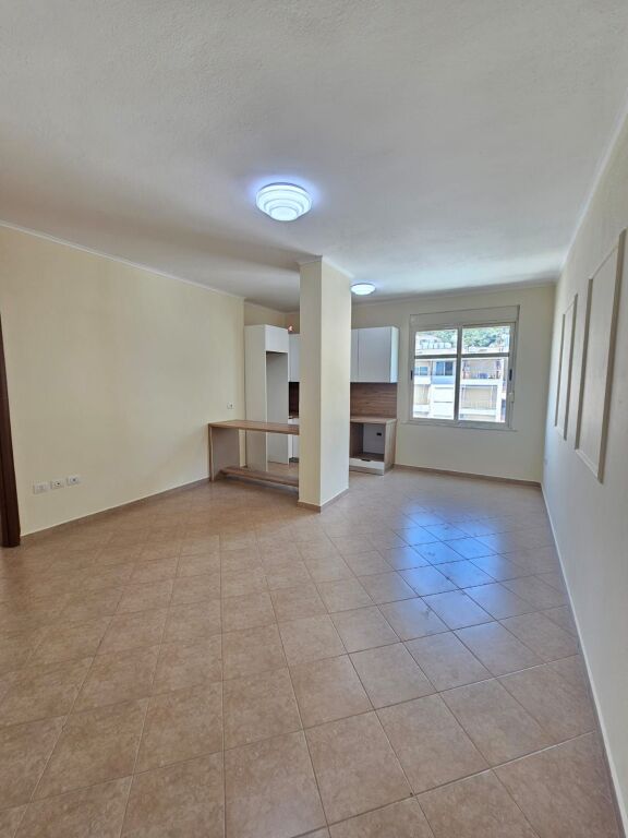 🌊 SHITET APARTAMENT 1+1 – VETËM 70 METRA NGA DETI | SHKËMBI I KAVAJËS