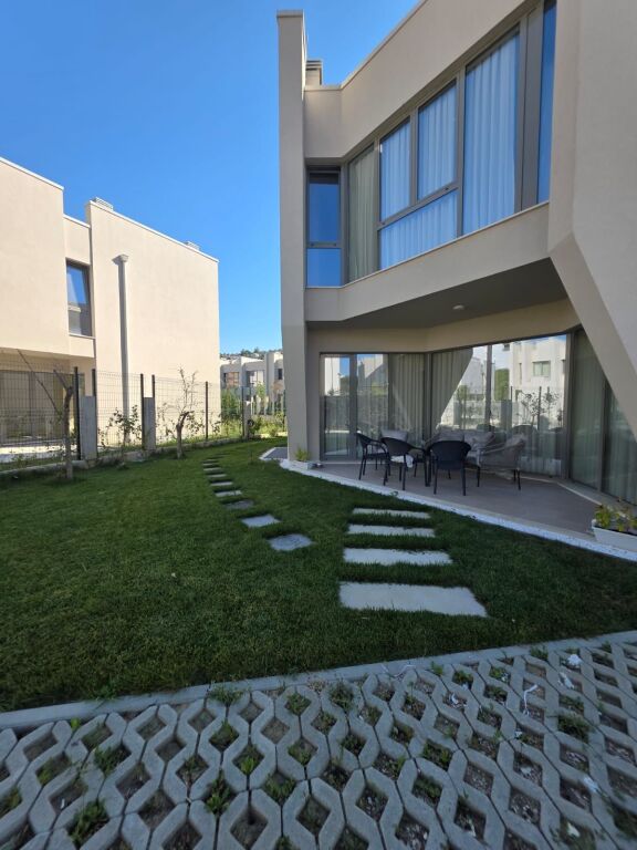 VILLETTE MODERNE IN AFFITTO A GREEN VALLEY, LAGO ASCIUTTO