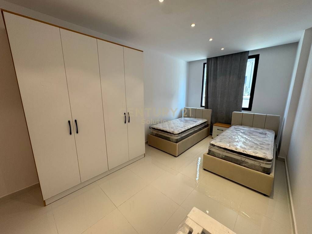 JEPET ME QIRA APARTAMENT 2+1+2+PARKING PRANE LIQENIT TE THATE