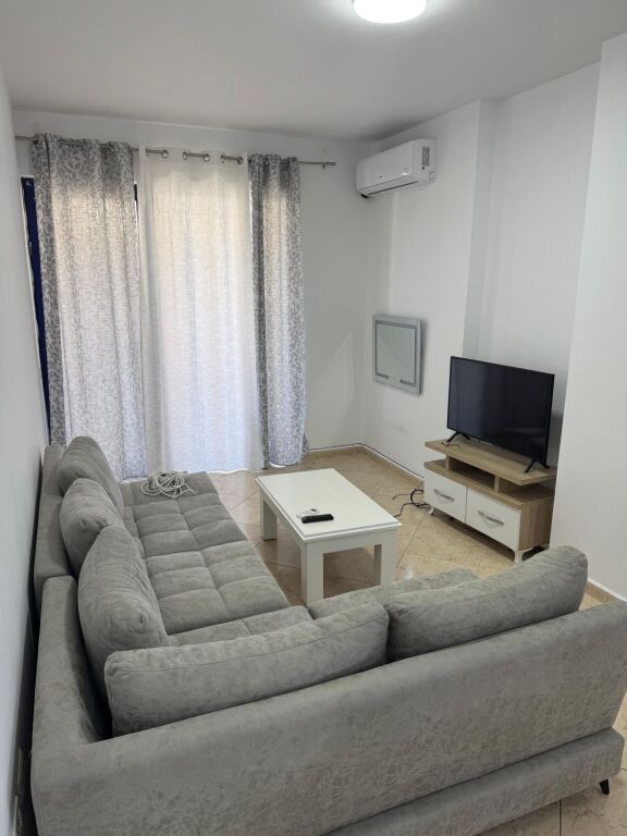 Affitto | Apartament 1 + 1 | Rruga e Elbasanit | 550 €/mese