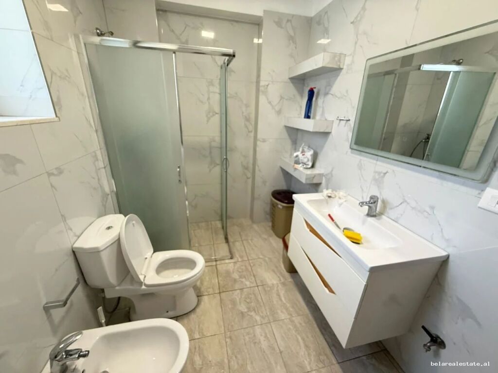 Vile me qera 2+1 ne Bllok (ID BV22144) Tirane