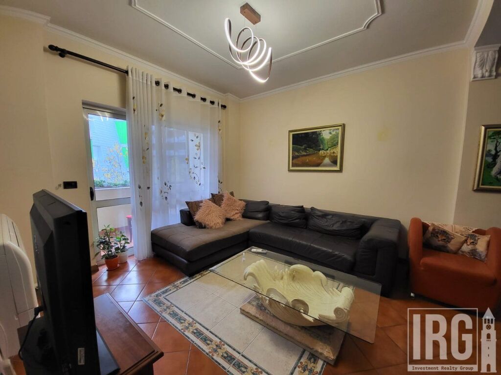 Appartamento 2+1 in affitto in Via Elbasan .