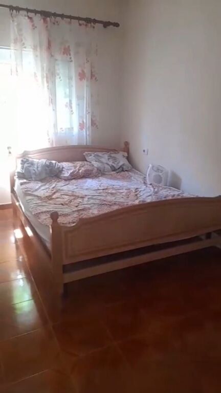 Rent | Apartament 1 + 1 | Rruga Paisi Vodica | 250 €/month