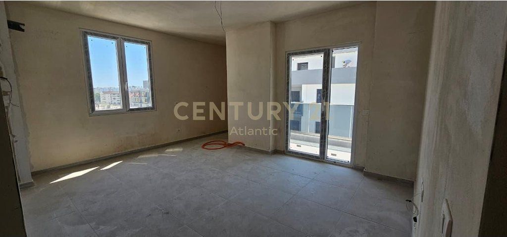 2+1 Apartment For Sale in Golem, Durrës - 115,000€ | 82 m²