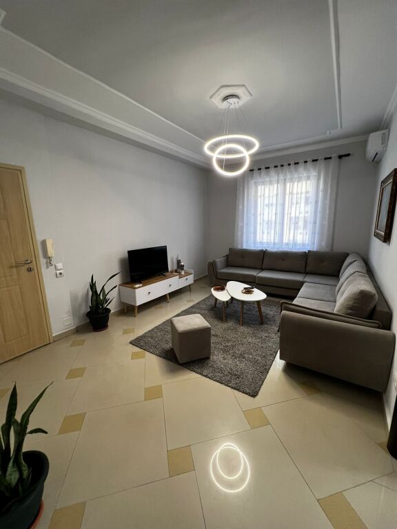 Affitto | Apartament 1 + 1 | Rruga e Elbasanit | 600 €/mese