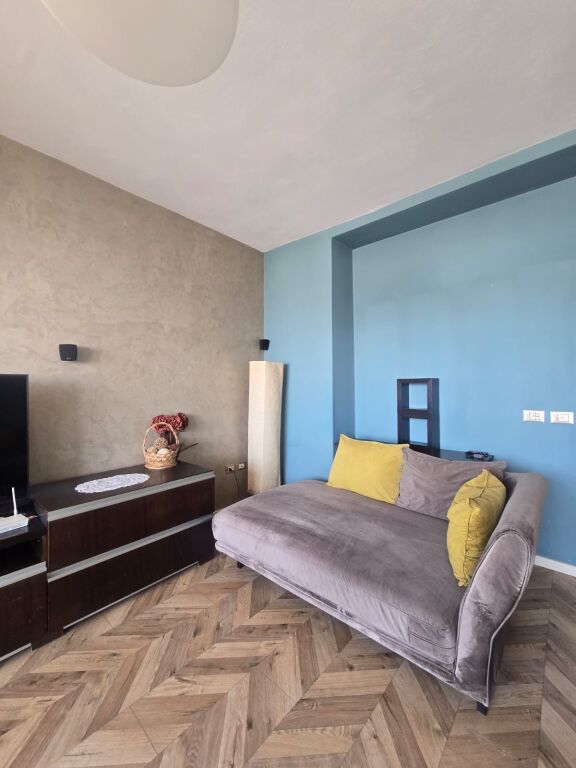 Apartament ne shitje 2+1+2 Mine Peza
