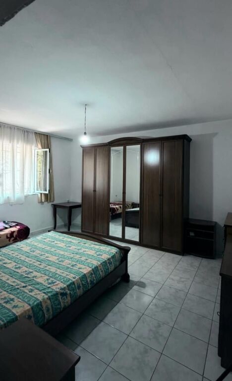 Jepet Me Qera Apartament 1+1+1 Ballkon