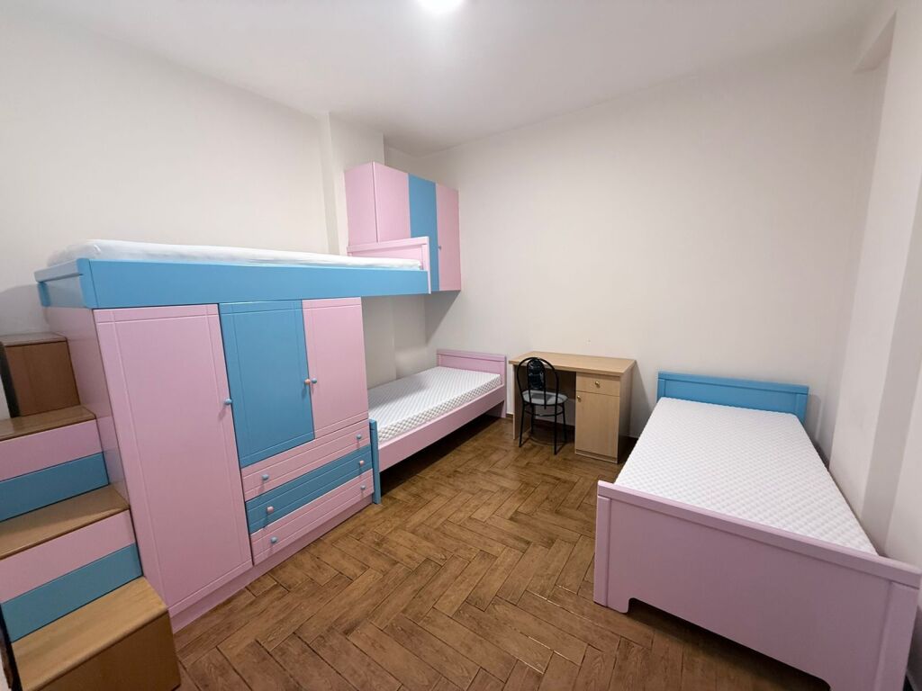 Apartament me qera
