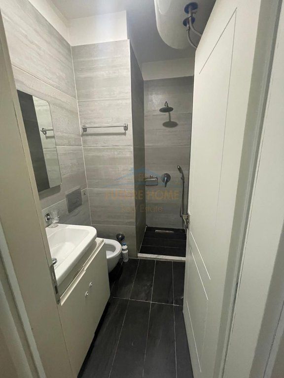 Qira, Apartament 1+1, Liqeni i Thate