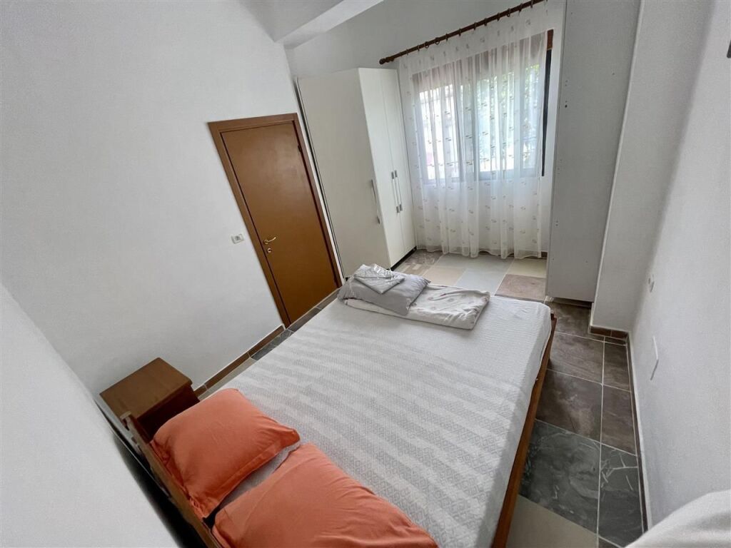 Affitto | Shtëpi private 2 + 1 | 400 €/mese