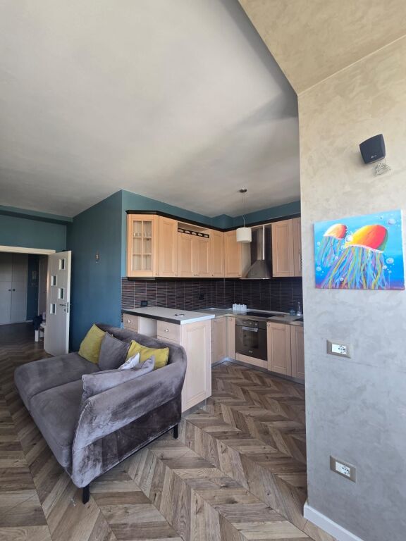 Apartament ne shitje 2+1+2 Mine Peza