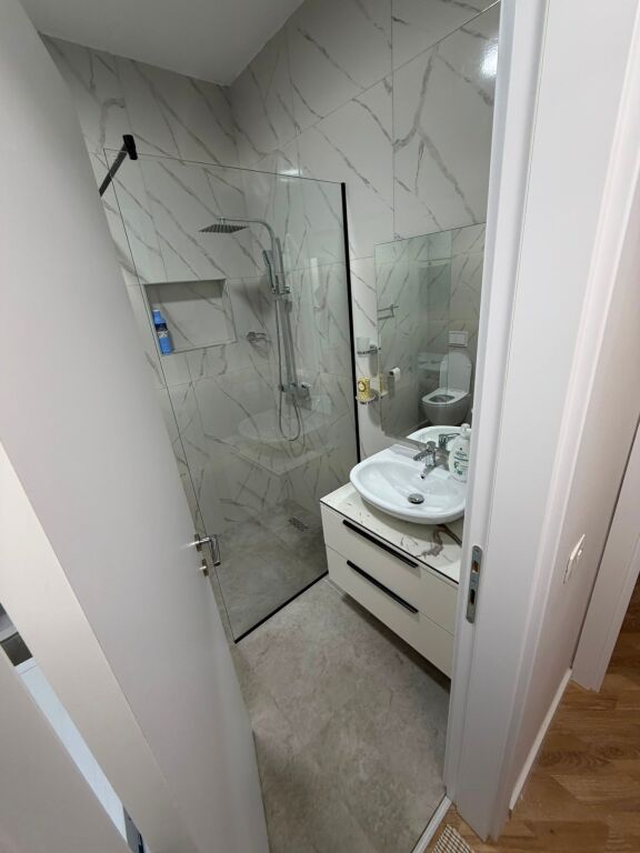 Apartament 1+1 me qera, Univers City