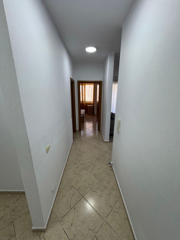 Affitto | Apartament 1 + 1 | Rruga e Elbasanit | 550 €/mese