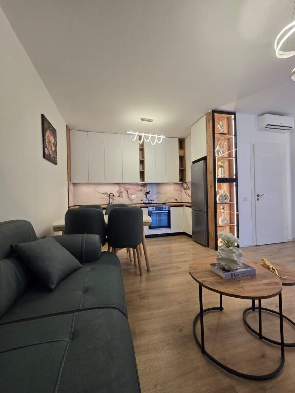 APARTAMENT ME QERA 1+1 FRESK 45.000 LEKE FH-83526