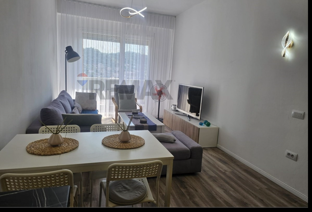 Apartament per qera 2+1 tek Pallati me Shigjeta