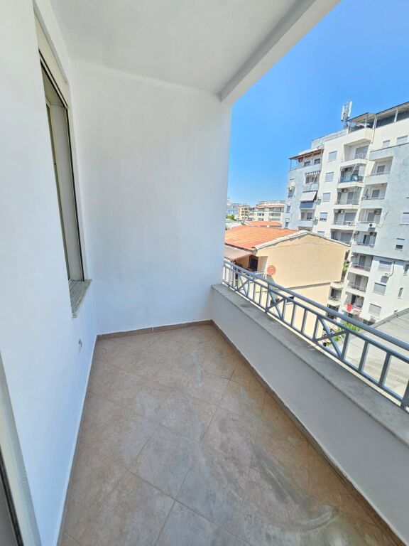 🌊 SHITET APARTAMENT 1+1 – VETËM 70 METRA NGA DETI | SHKËMBI I KAVAJËS