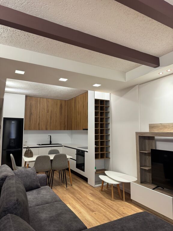 Apartament 1+1 per qira tek Kopshti Botanik
