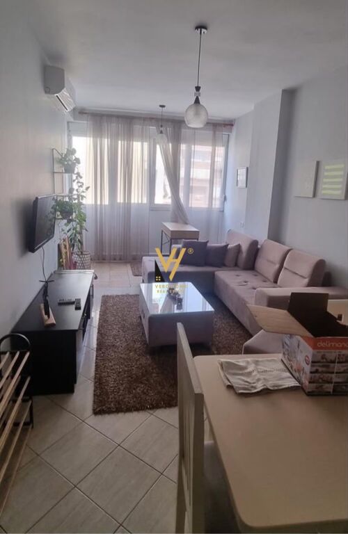 JEPET APARTAMENT 1+1+BLK ME QERA TE GJIMANZI PARTIZANI 600 EURO