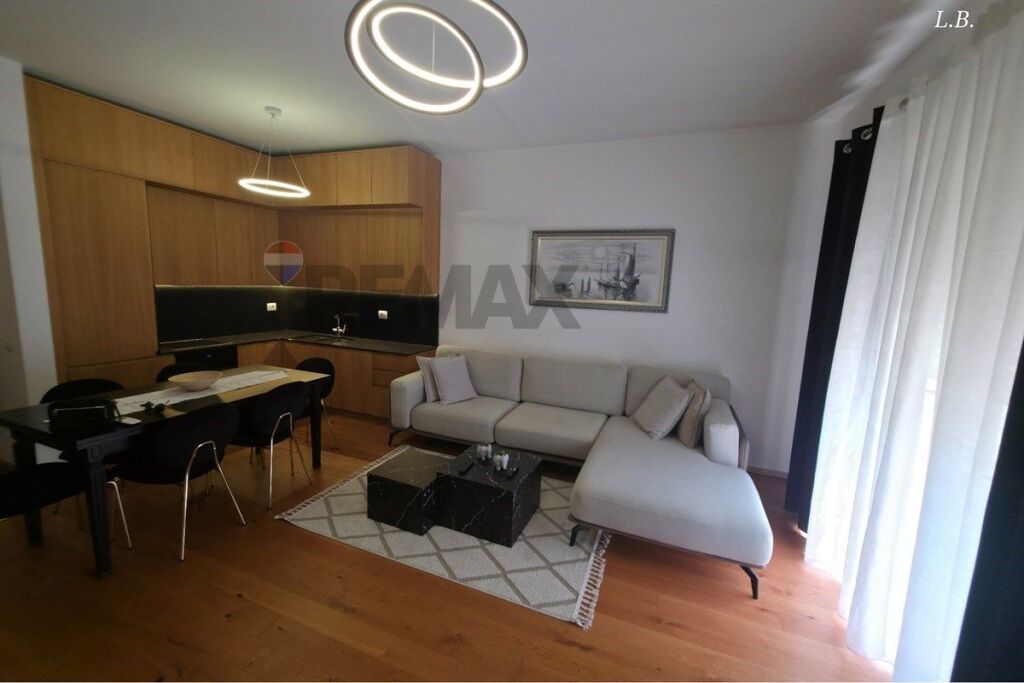 Apartament - Për Qira - Secret Garden Rezidencë, Tiranë