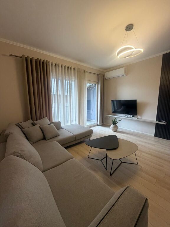Affitto | Apartament 1 + 1 | Emerald Center | 600 €/mese