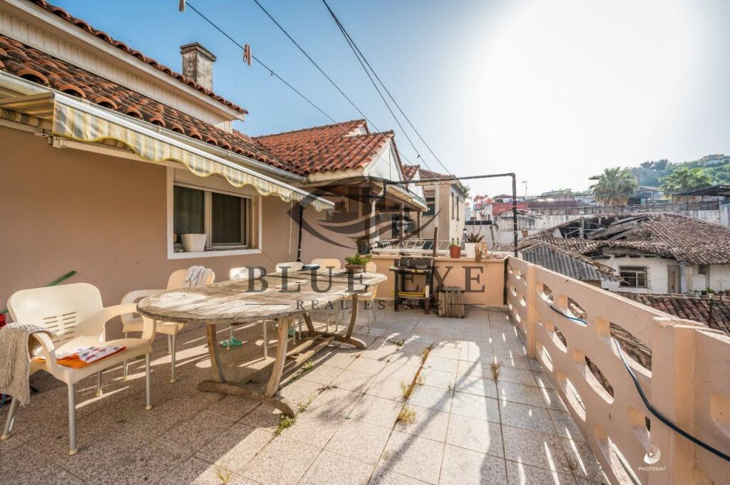 Vilë Elitare për Shitje në Zemër të Durrësit – Pranë Bashkisë.